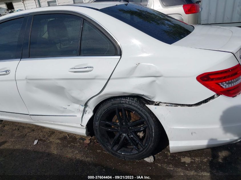 2014 MERCEDES-BENZ C-CLASS C 300 - WDDGF8AB5ER319804