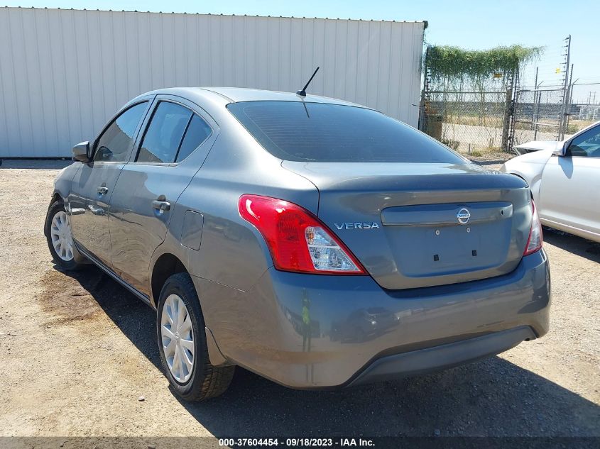2017 NISSAN VERSA SEDAN S - 3N1CN7AP7HL812657