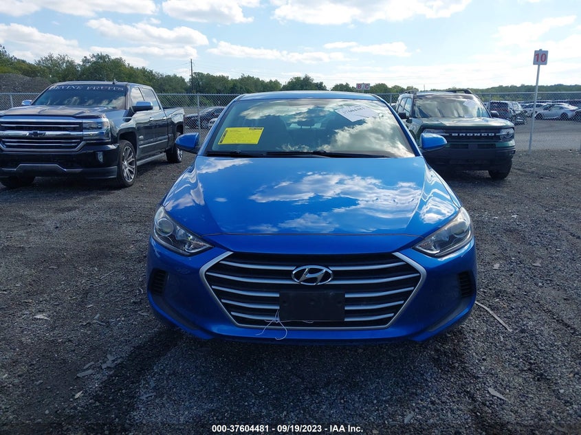 VIN 5NPD74LF9JH379962 2018 HYUNDAI ELANTRA SE