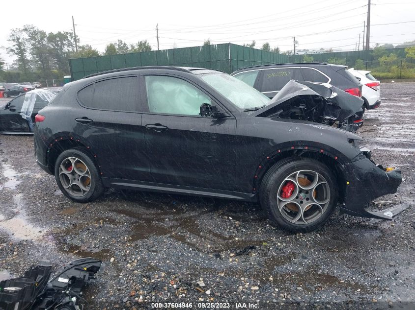 ZASPAKAN5K7C44052 Alfa Romeo Stelvio SPORT 14