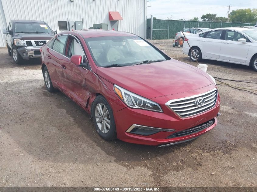 2015 HYUNDAI SONATA 2.4L SE - 5NPE24AF9FH257387