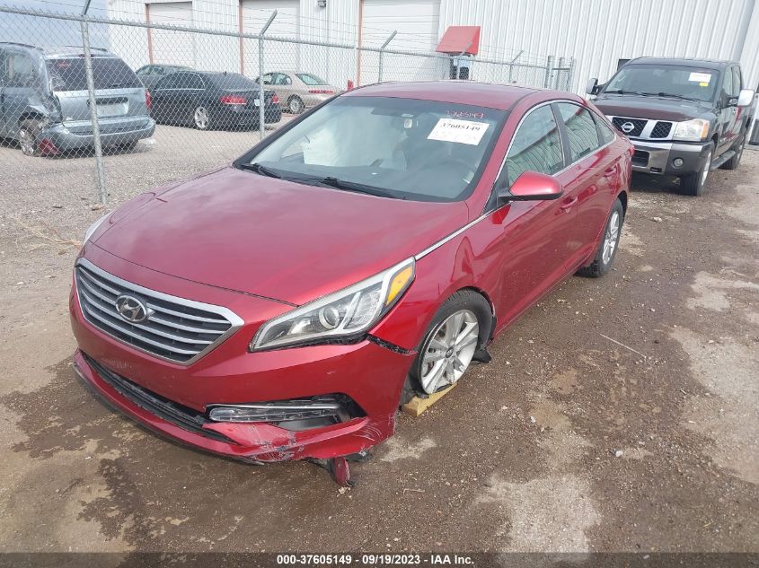 2015 HYUNDAI SONATA 2.4L SE - 5NPE24AF9FH257387