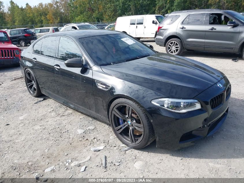 BMW-M5-WBSFV9C53FD594228