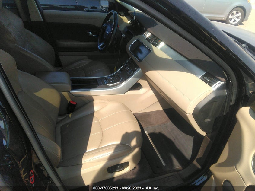 VIN SALVP2BGXHH187597 2017 LAND ROVER RANGE ROVER EVOQUE SE