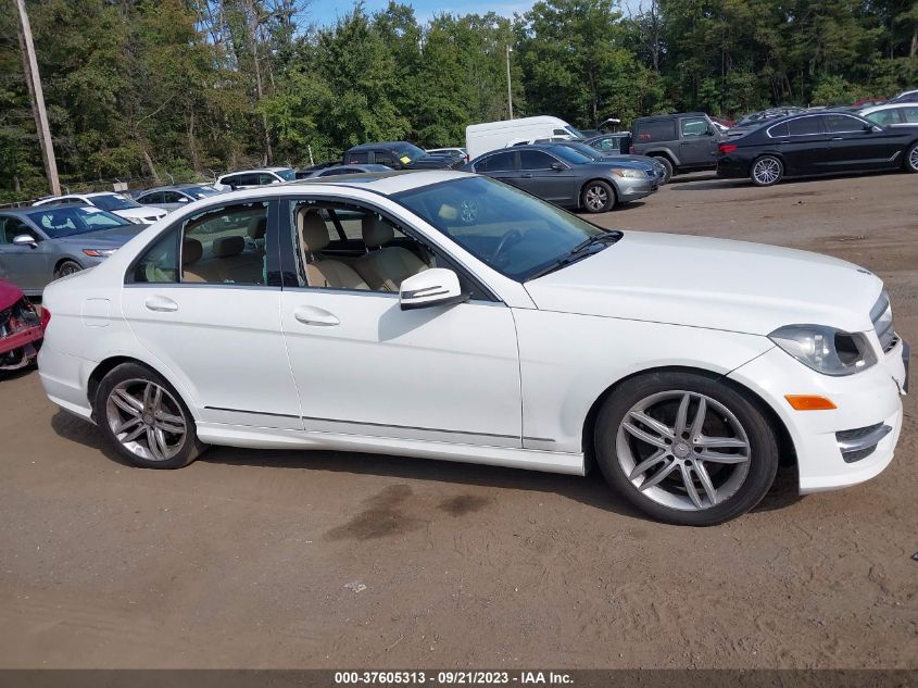 2013 MERCEDES-BENZ C-CLASS C 300 - WDDGF8AB7DR275965