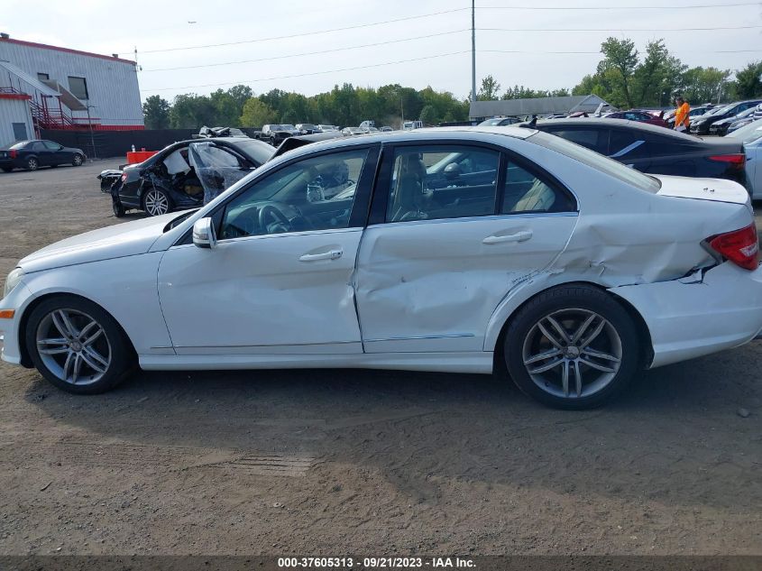 2013 MERCEDES-BENZ C-CLASS C 300 - WDDGF8AB7DR275965