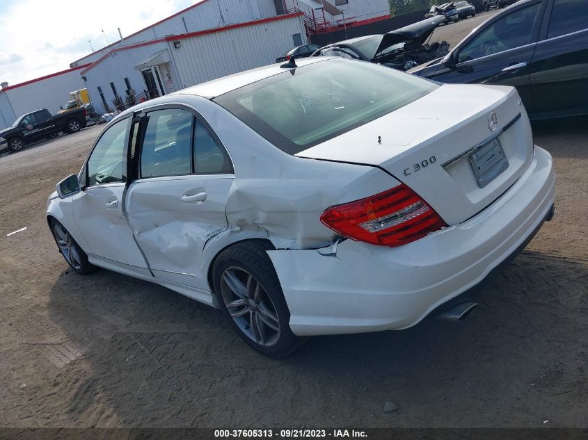 2013 MERCEDES-BENZ C-CLASS C 300 - WDDGF8AB7DR275965