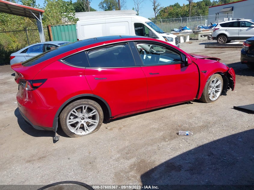 VIN 7SAYGDEE3PF604683 2023 TESLA MODEL Y