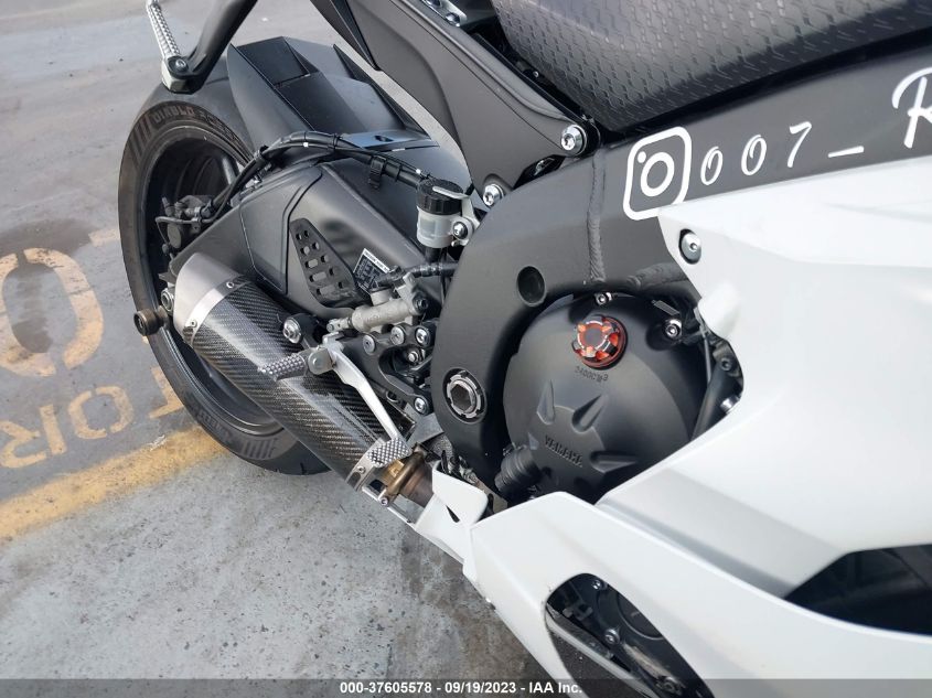 2020 YAMAHA YZFR6 C JYARJ28Y1LA002571