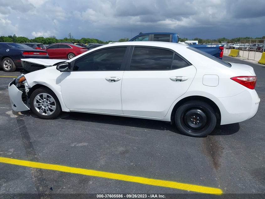 VIN 5YFBURHE4KP888083 2019 TOYOTA COROLLA L/LE/XLE/SE/XSE
