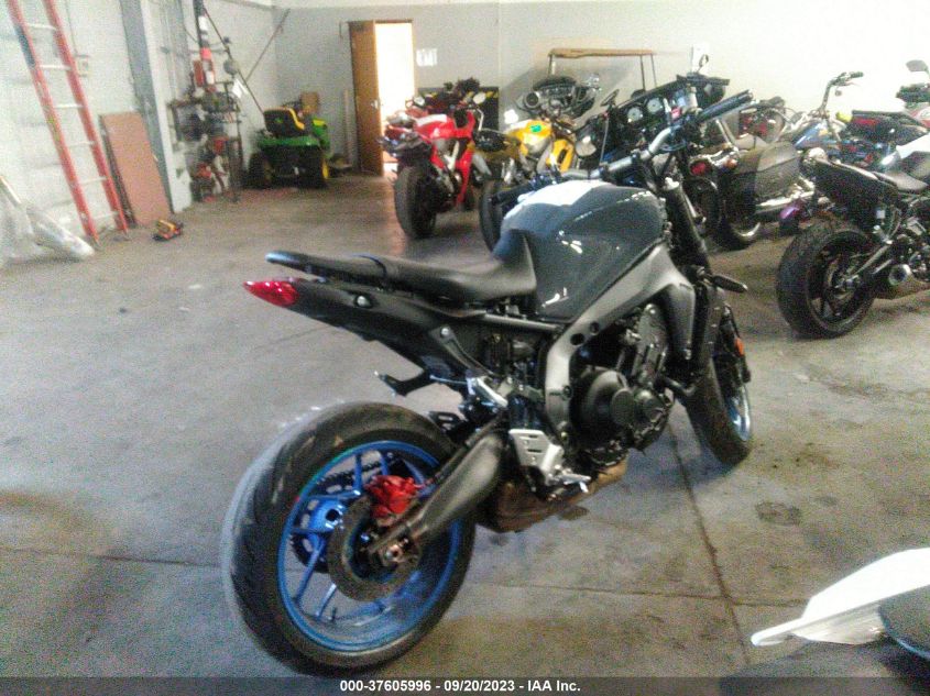 2023 YAMAHA MT09 JYARN71E5PA004024