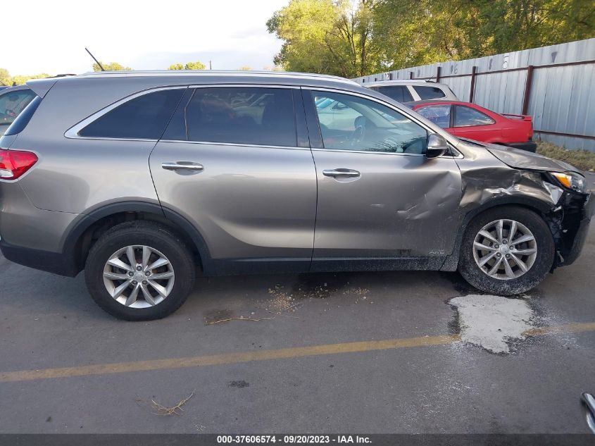 2017 KIA SORENTO LX V6 - 5XYPGDA5XHG189886