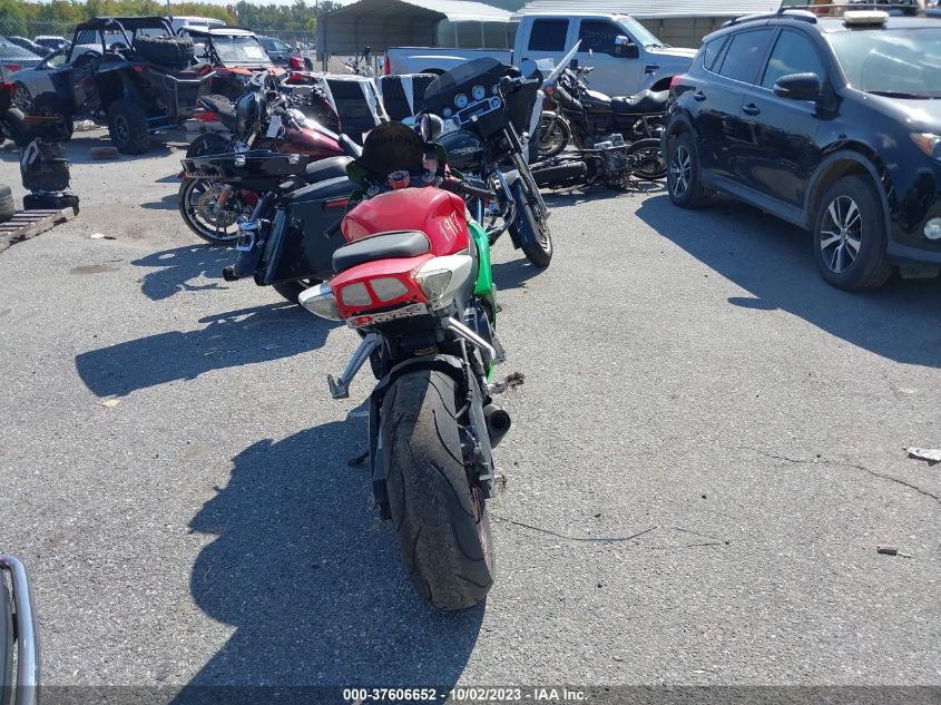 2006 SUZUKI GSX-R600 K6 - JS1GN7DA462106194