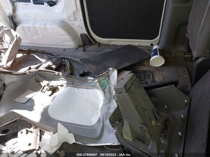 2015 NISSAN NV200 SV - 3N6CM0KN2FK717458
