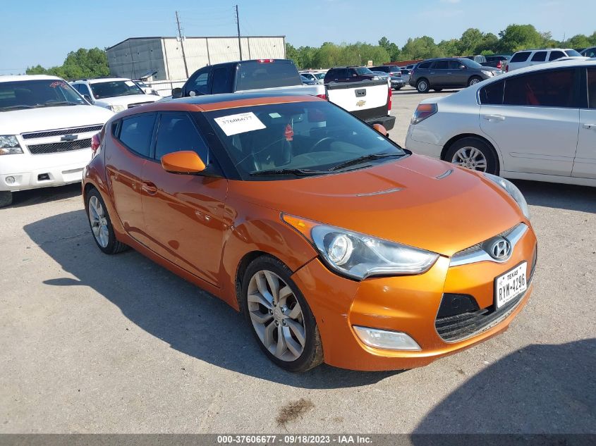 2013 HYUNDAI VELOSTER W/BLACK INT - KMHTC6AD9DU114419