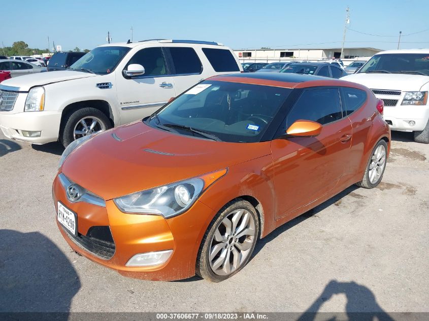 2013 HYUNDAI VELOSTER W/BLACK INT - KMHTC6AD9DU114419
