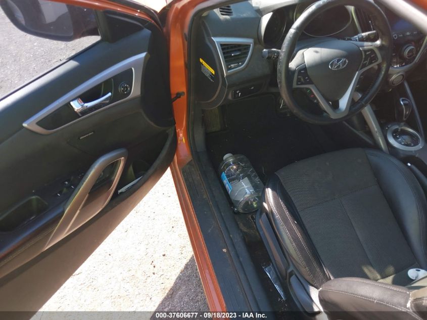 2013 HYUNDAI VELOSTER W/BLACK INT - KMHTC6AD9DU114419