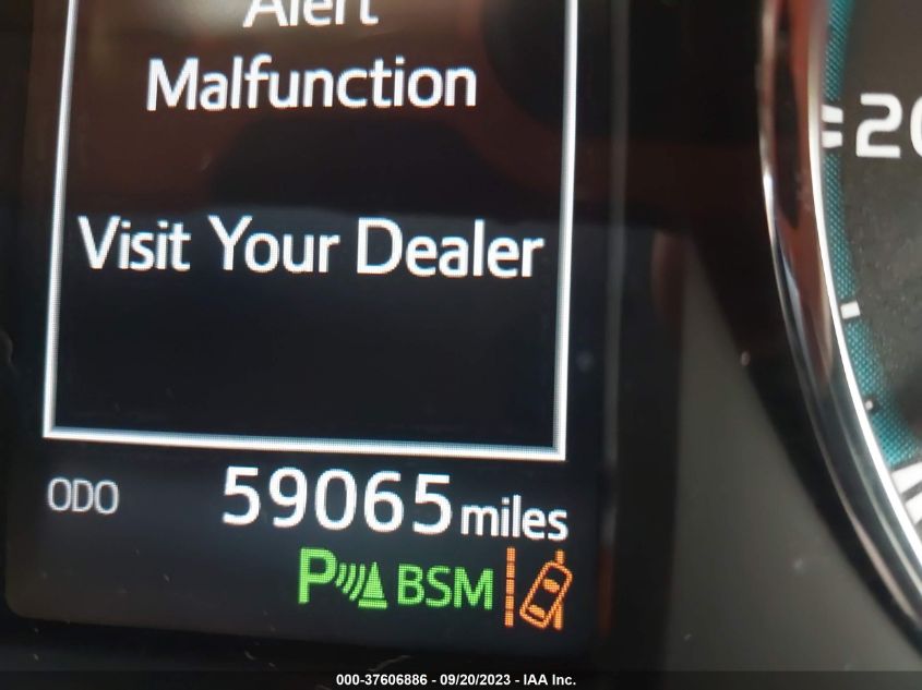 2017 TOYOTA RAV4 HYBRID XLE/LE PLUS JTMRJREV4HD082641