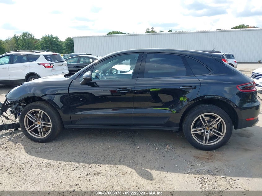VIN WP1AA2A56JLB01713 2018 PORSCHE MACAN