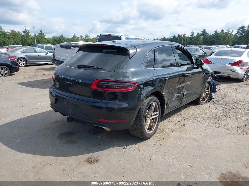 VIN WP1AA2A56JLB01713 2018 PORSCHE MACAN