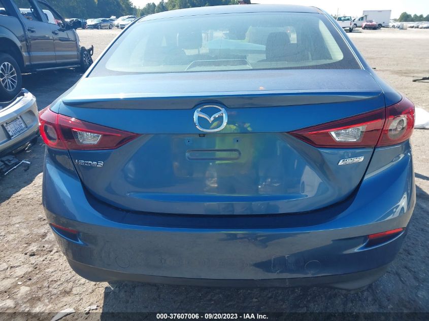 2018 MAZDA MAZDA3 4-DOOR TOURING 3MZBN1V34JM207554