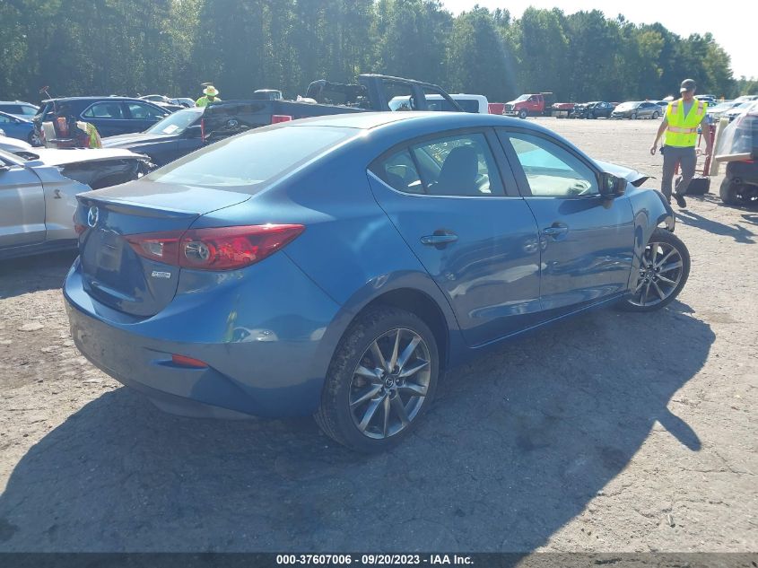 2018 MAZDA MAZDA3 4-DOOR TOURING 3MZBN1V34JM207554