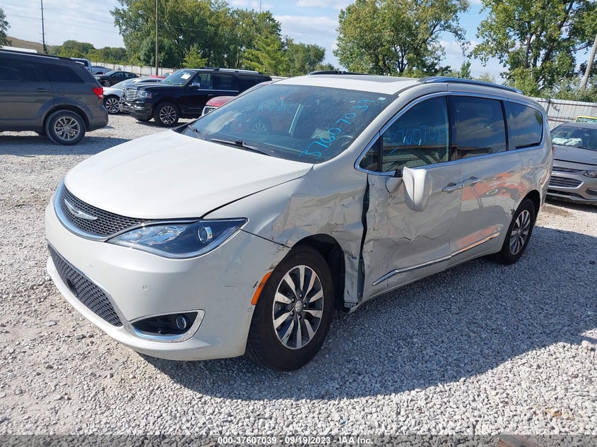 VIN 2C4RC1EG5LR120154 2020 CHRYSLER PACIFICA TOURING L PLUS