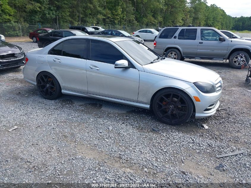 WDDGF5EB6BA480620 2011 MERCEDES-BENZ C-CLASS - Image 1
