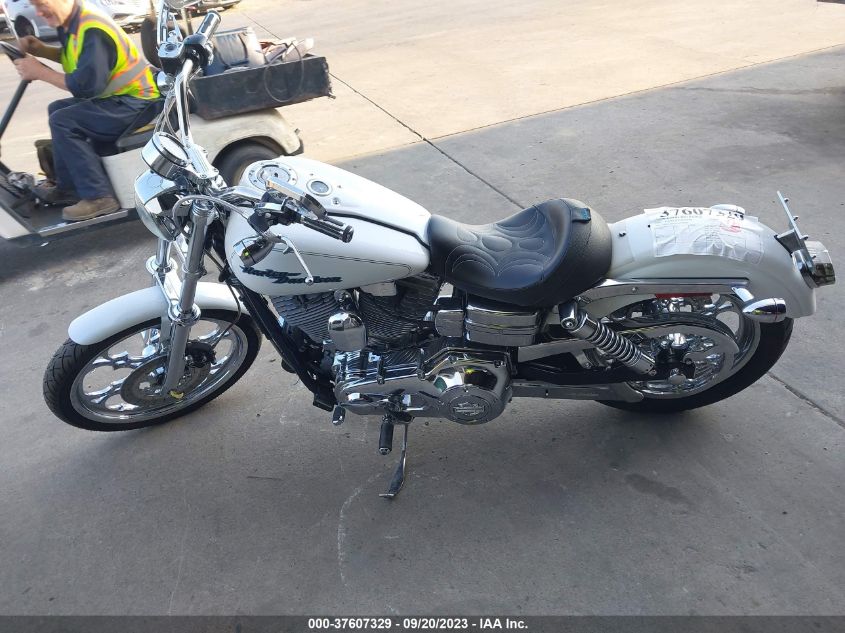2005 HARLEY-DAVIDSON FXDCI - 1HD1GVW305K305569