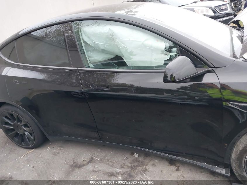 2022 TESLA MODEL Y LONG RANGE - 7SAYGAEE6NF345988