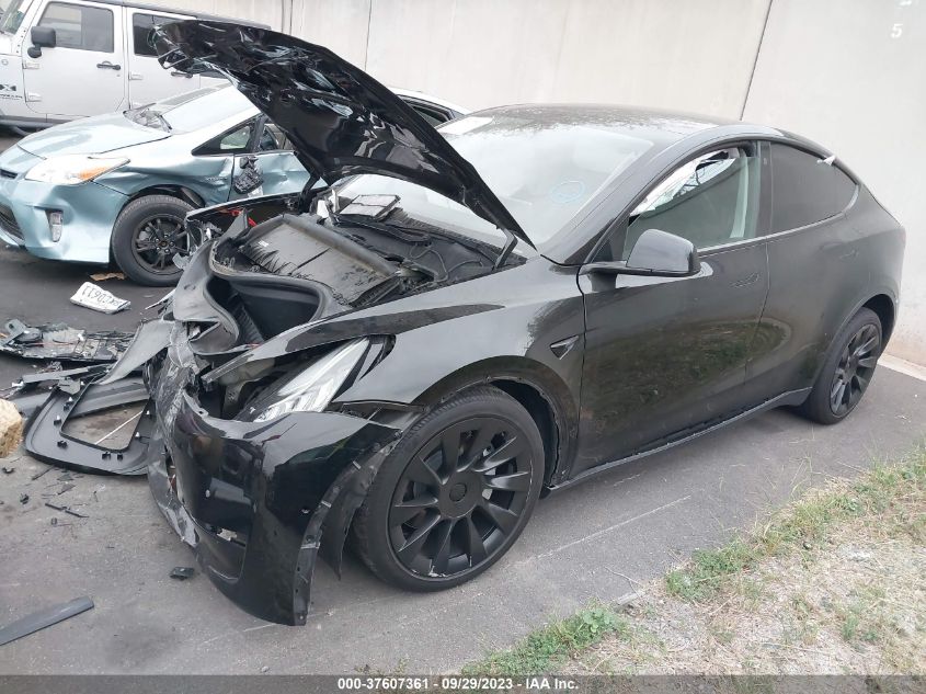 2022 TESLA MODEL Y LONG RANGE - 7SAYGAEE6NF345988