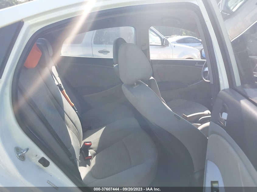 VIN KMHCT4AE1HU252068 2017 HYUNDAI ACCENT SE