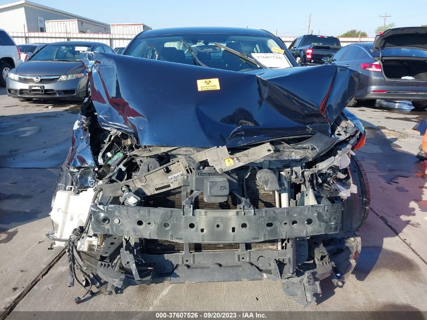 2017 MAZDA MAZDA3 4-DOOR SPORT 3MZBN1U70HM119034