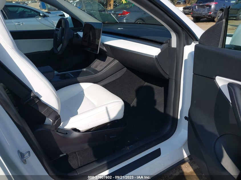 VIN 5YJYGDEF9MF230260 2021 TESLA MODEL Y PERFORMANCE