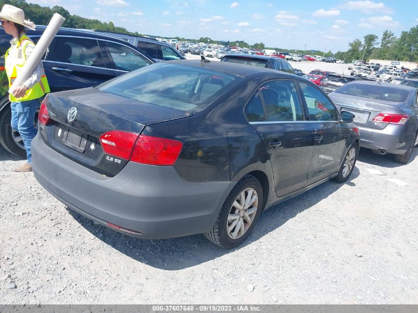 2013 VOLKSWAGEN JETTA SEDAN SE W/CONVENIENCE/SUNROOF - 3VWDP7AJ4DM398732