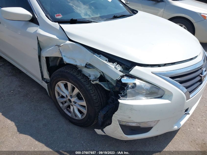 2014 NISSAN ALTIMA 2.5/S/SV/SL - 1N4AL3AP8EN389639