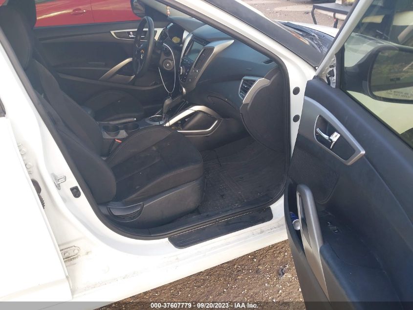 2015 HYUNDAI VELOSTER - KMHTC6AD5FU228968