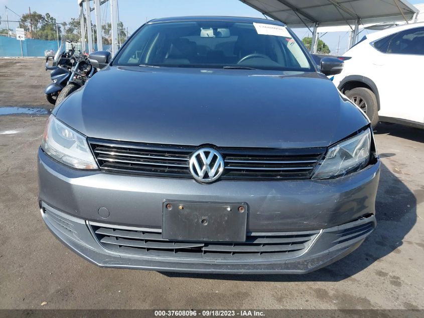 2014 VOLKSWAGEN JETTA SEDAN SE W/CONNECTIVITY/SUNROOF - 3VWB17AJ0EM386068