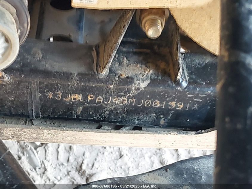 2021 CAN-AM OUTLANDER MAX 650 XT - 3JBLPAJ49MJ001591