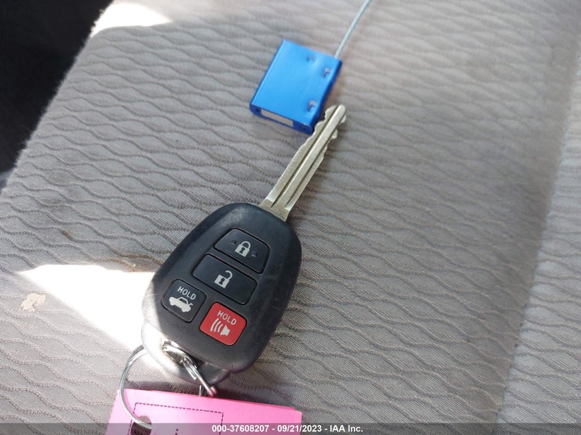 VIN 5YFBURHE4HP723403 2017 TOYOTA COROLLA L/LE/XLE/SE/XSE