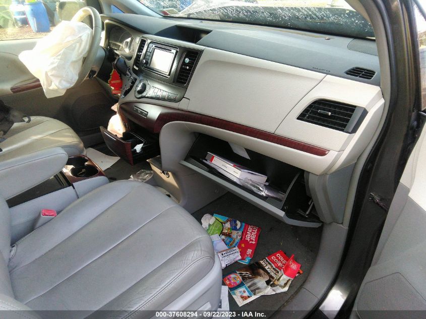 2014 TOYOTA SIENNA LTD/XLE - 5TDDK3DCXES085077