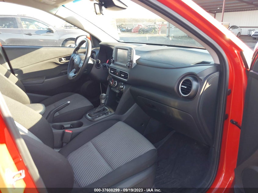 VIN KM8K2CAA6LU562585 2020 HYUNDAI KONA SEL