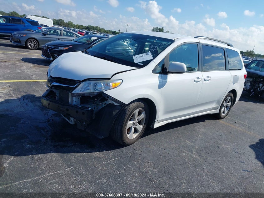 VIN 5TDKZ3DC6LS059950 2020 TOYOTA SIENNA LE
