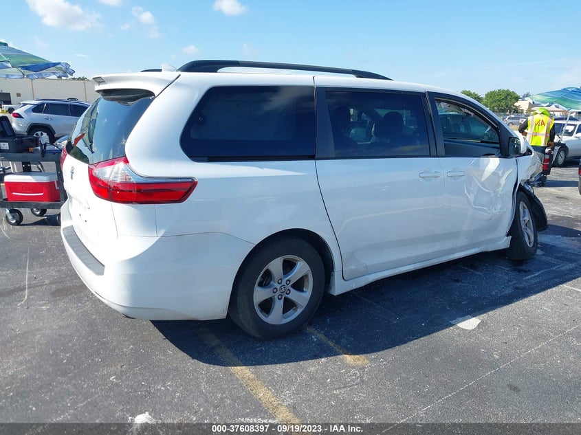 VIN 5TDKZ3DC6LS059950 2020 TOYOTA SIENNA LE