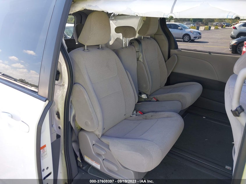 VIN 5TDKZ3DC6LS059950 2020 TOYOTA SIENNA LE