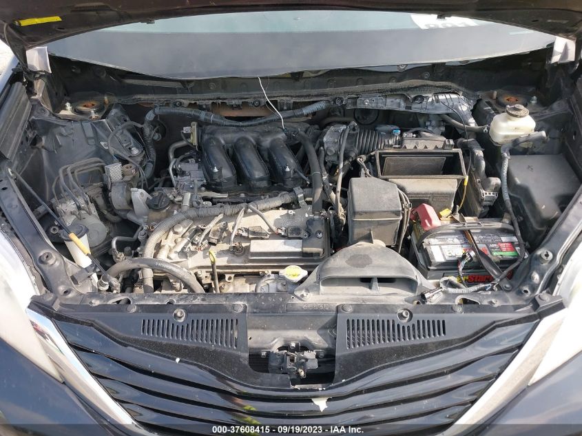 2015 TOYOTA SIENNA LE - 5TDKK3DC6FS571605