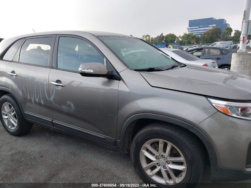 2014 KIA SORENTO LX - 5XYKT3A65EG468117