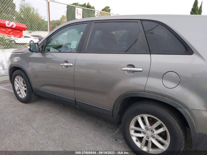 2014 KIA SORENTO LX - 5XYKT3A65EG468117