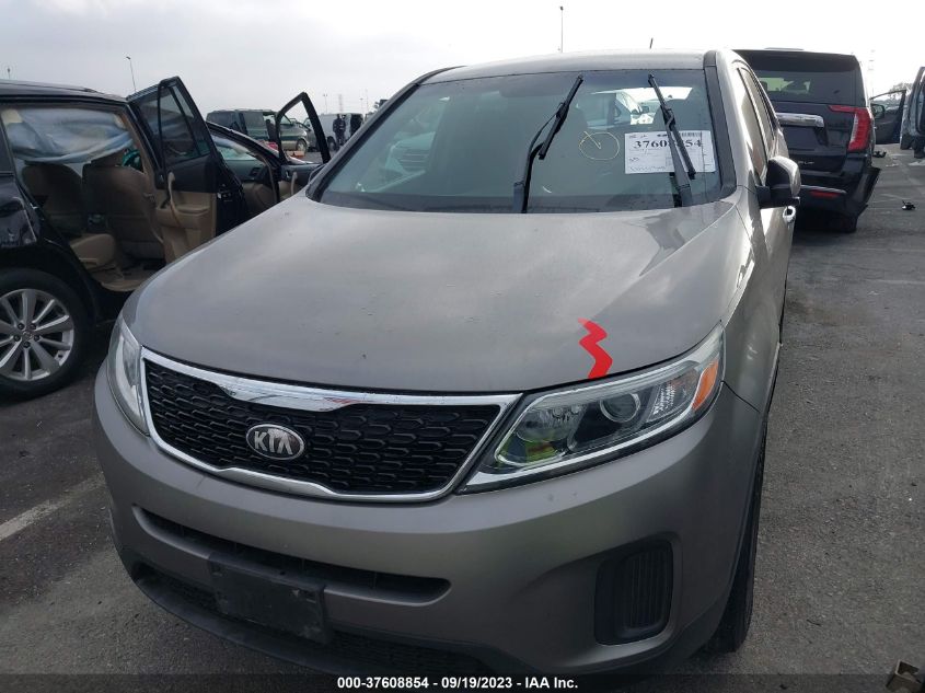 2014 KIA SORENTO LX - 5XYKT3A65EG468117