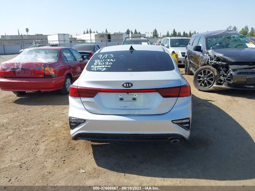 3KPF24AD5ME268701 Kia Forte FE/LXS 16